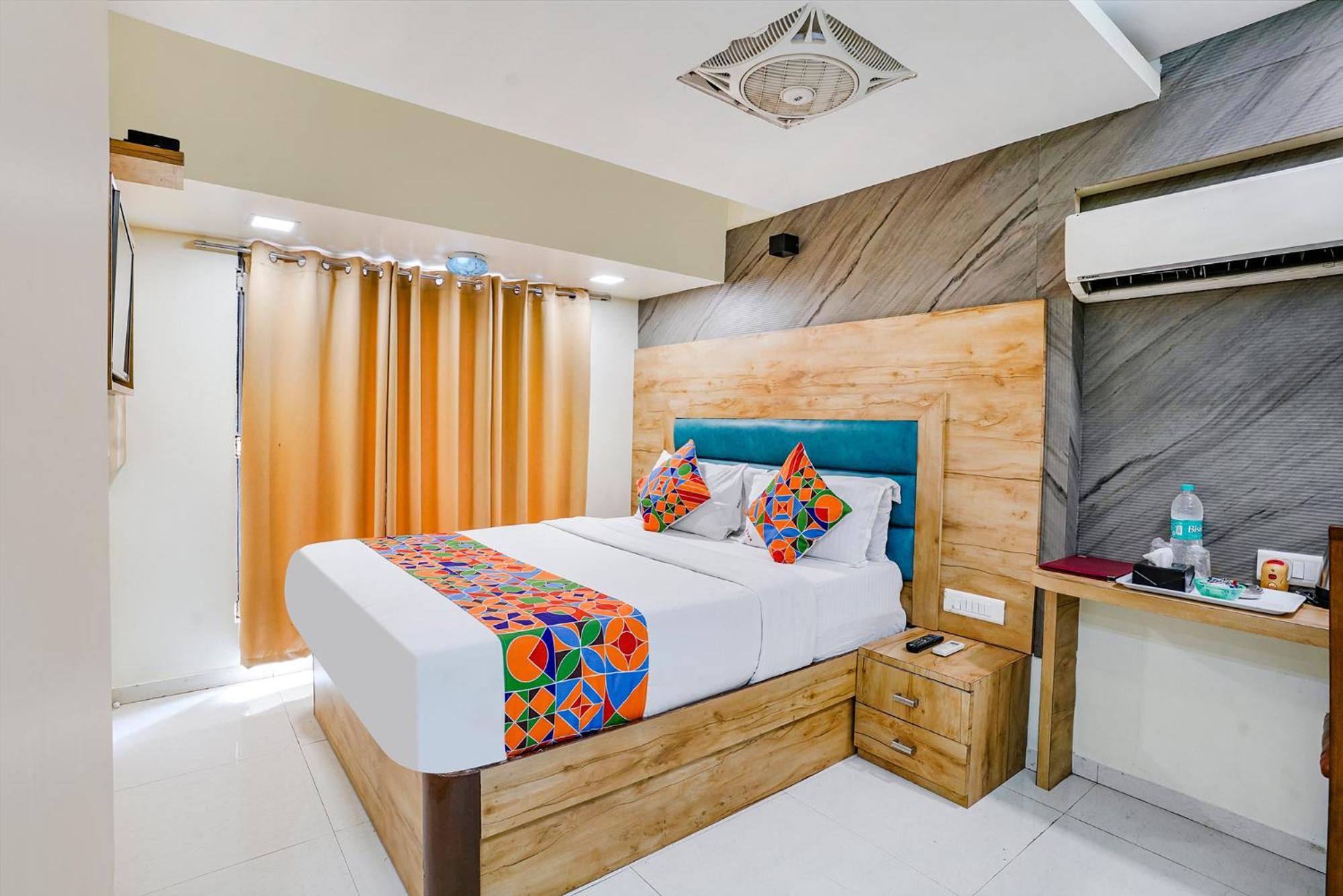 Fabexpress Amber Corp Inn - Nr Nesco Exhibition Center Mumbai Dış mekan fotoğraf