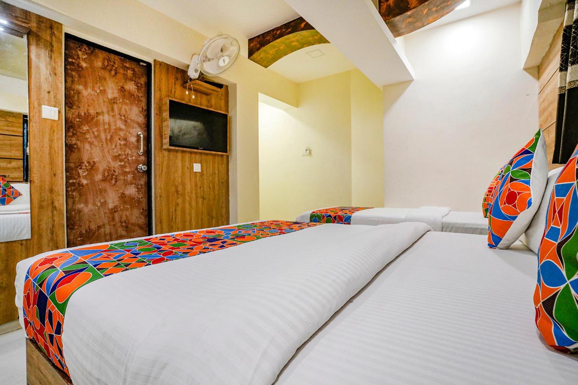 Fabexpress Amber Corp Inn - Nr Nesco Exhibition Center Mumbai Dış mekan fotoğraf
