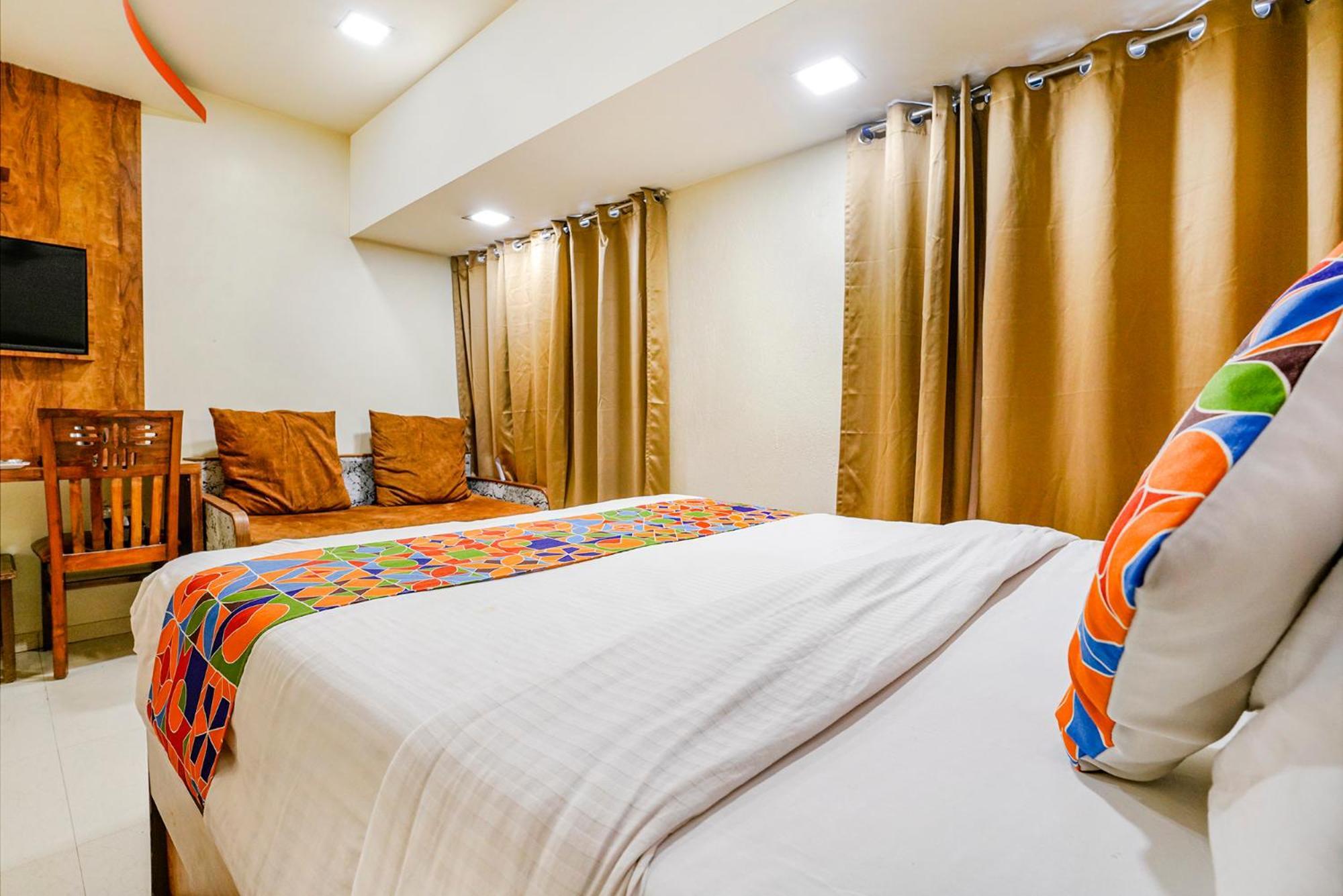Fabexpress Amber Corp Inn - Nr Nesco Exhibition Center Mumbai Dış mekan fotoğraf